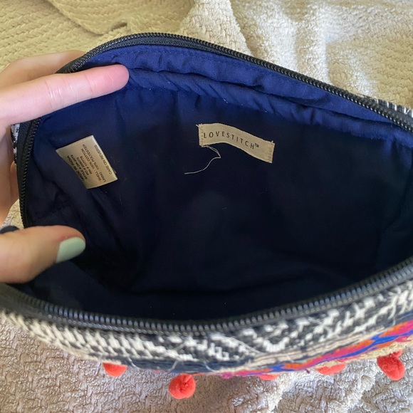 🔆 LOVESTITCH COSMETIC BAG - Picture 4 of 4
